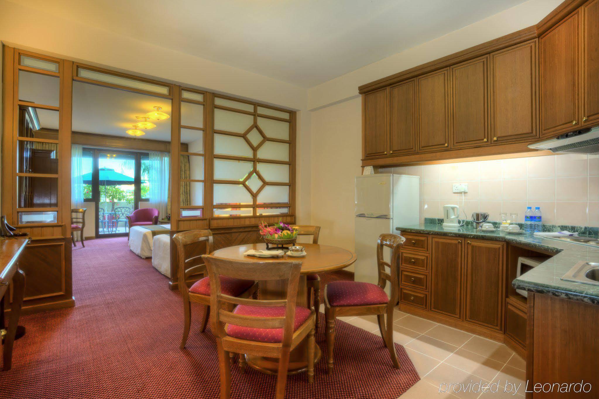 Sunway Hotel Phnom Penh Exterior foto