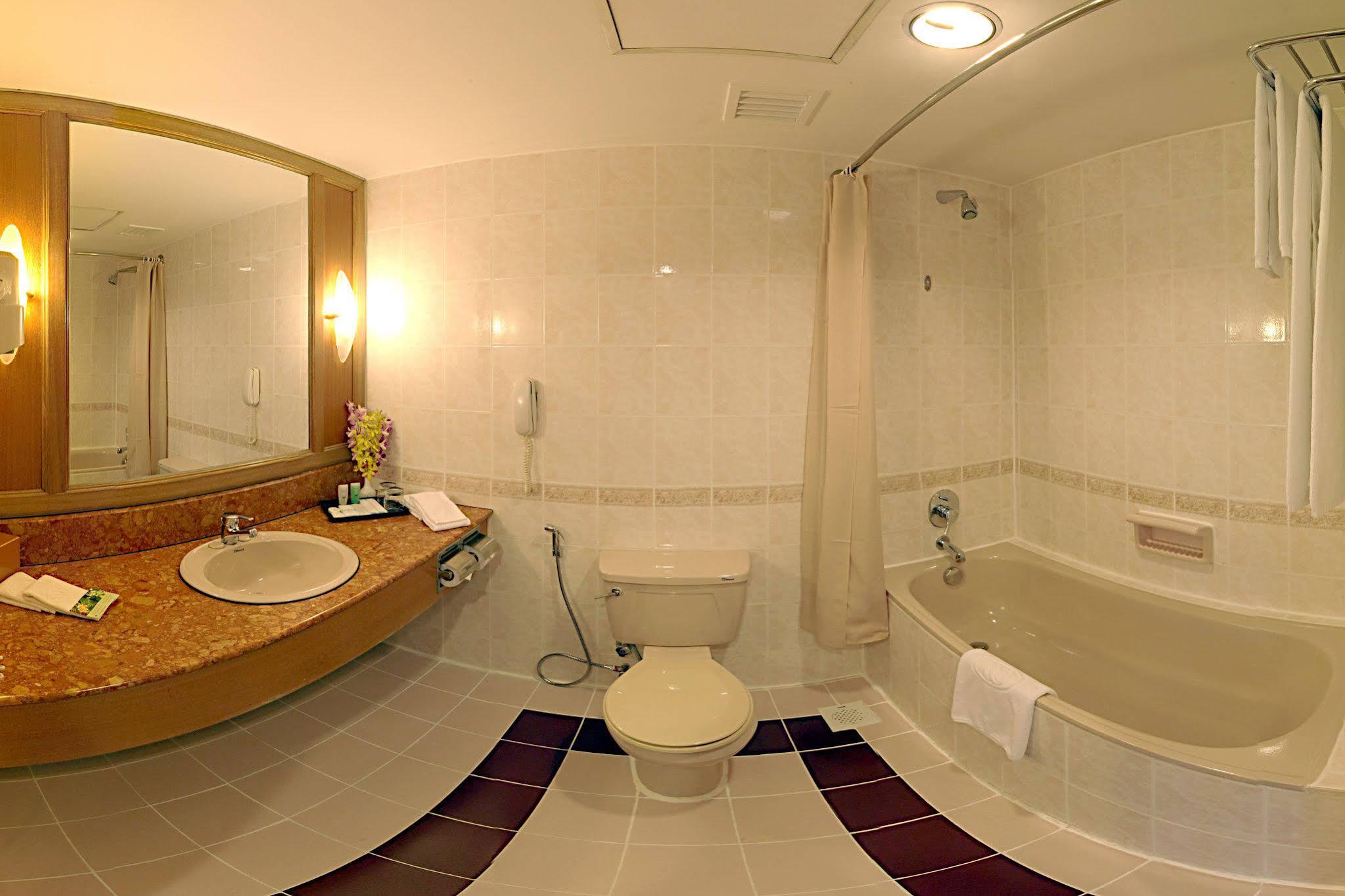 Sunway Hotel Phnom Penh Exterior foto