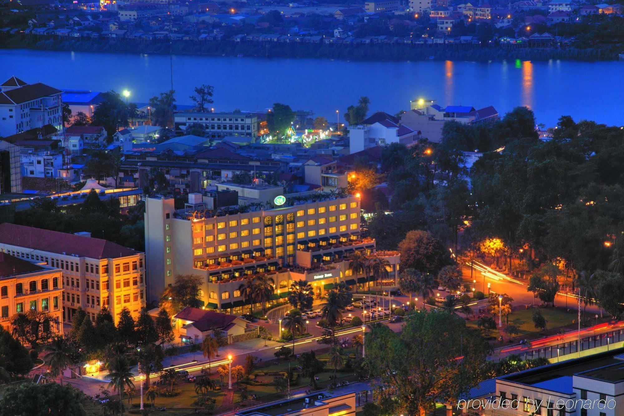Sunway Hotel Phnom Penh Exterior foto